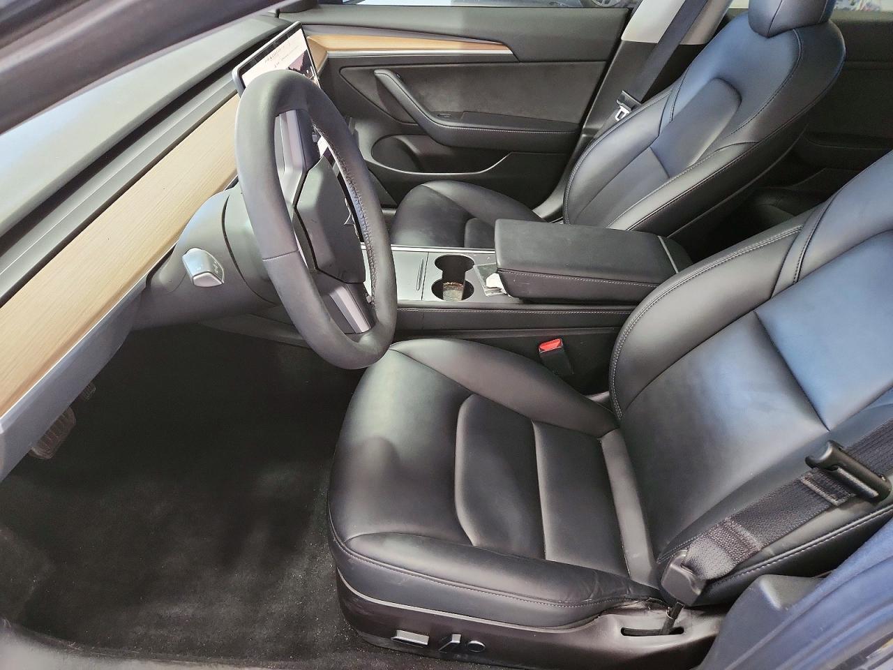 2023 Tesla Model 3 - Image 7
