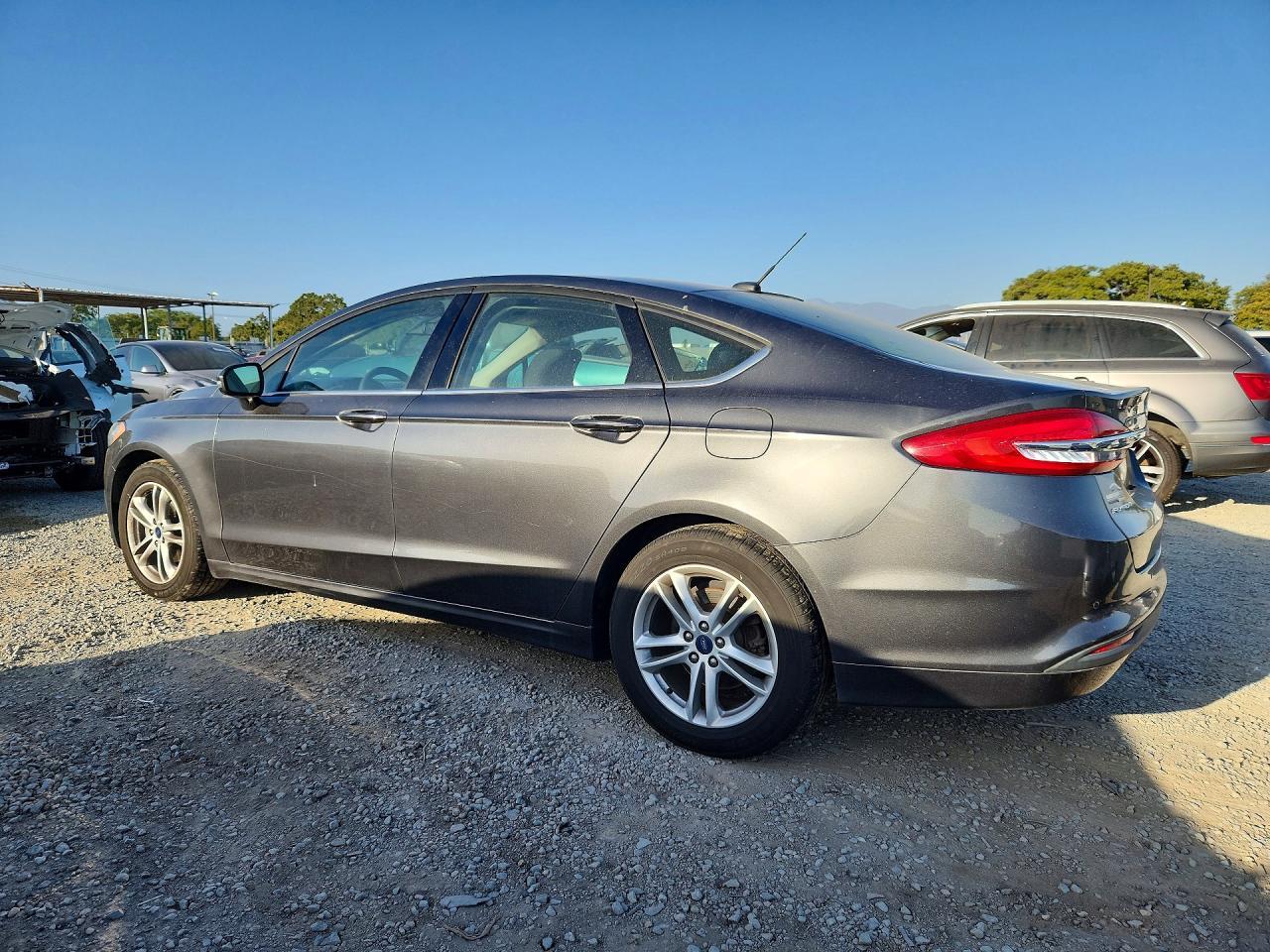 2018 Ford Fusion Se - Image 2