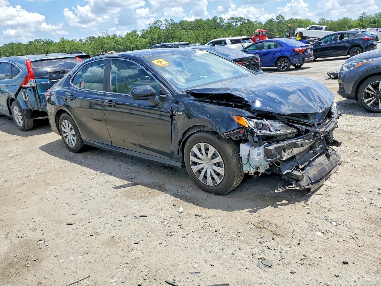 2021 Toyota Camry Le - Image 4