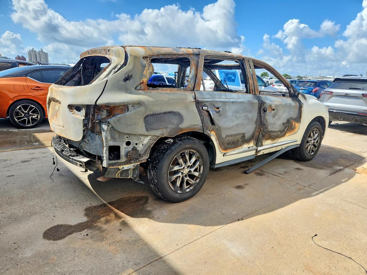 2013 Infiniti Jx35 Base - Image 3