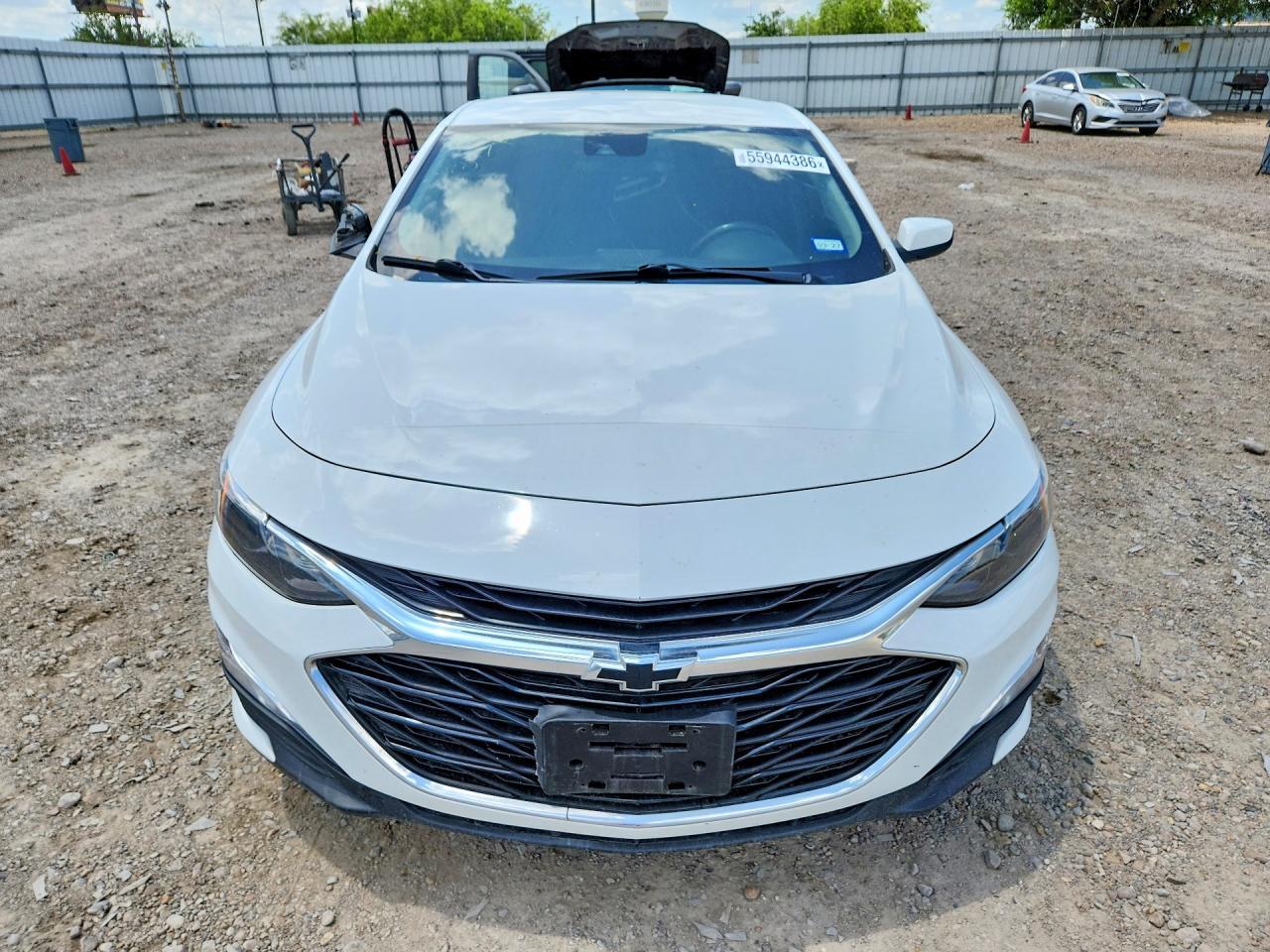 2021 Chevrolet Malibu - Image 5