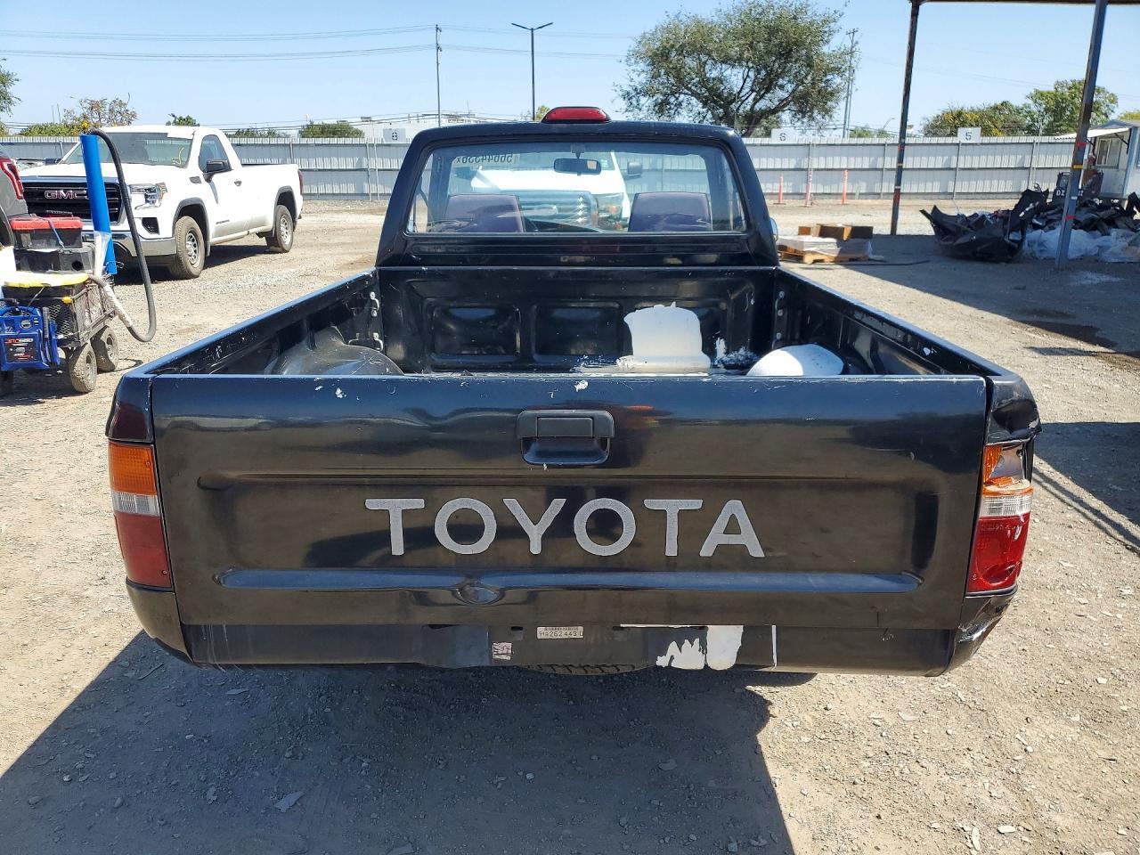 1994 Toyota Pickup Base - Image 6