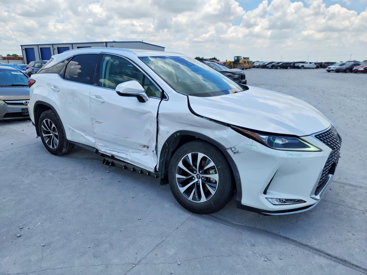 2022 Lexus Rx 350 - Image 4