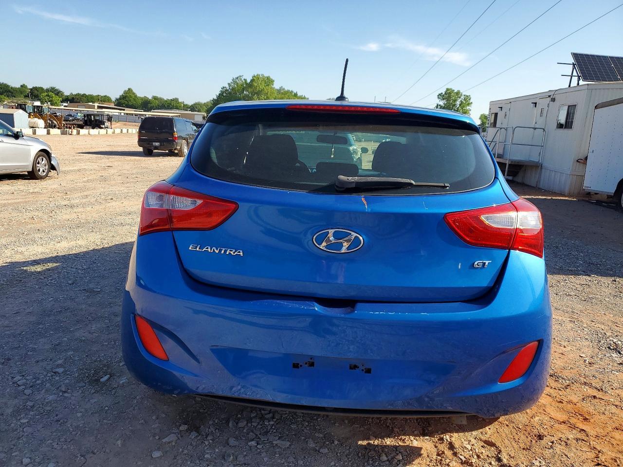2017 Hyundai Elantra Gt Base - Фото 6