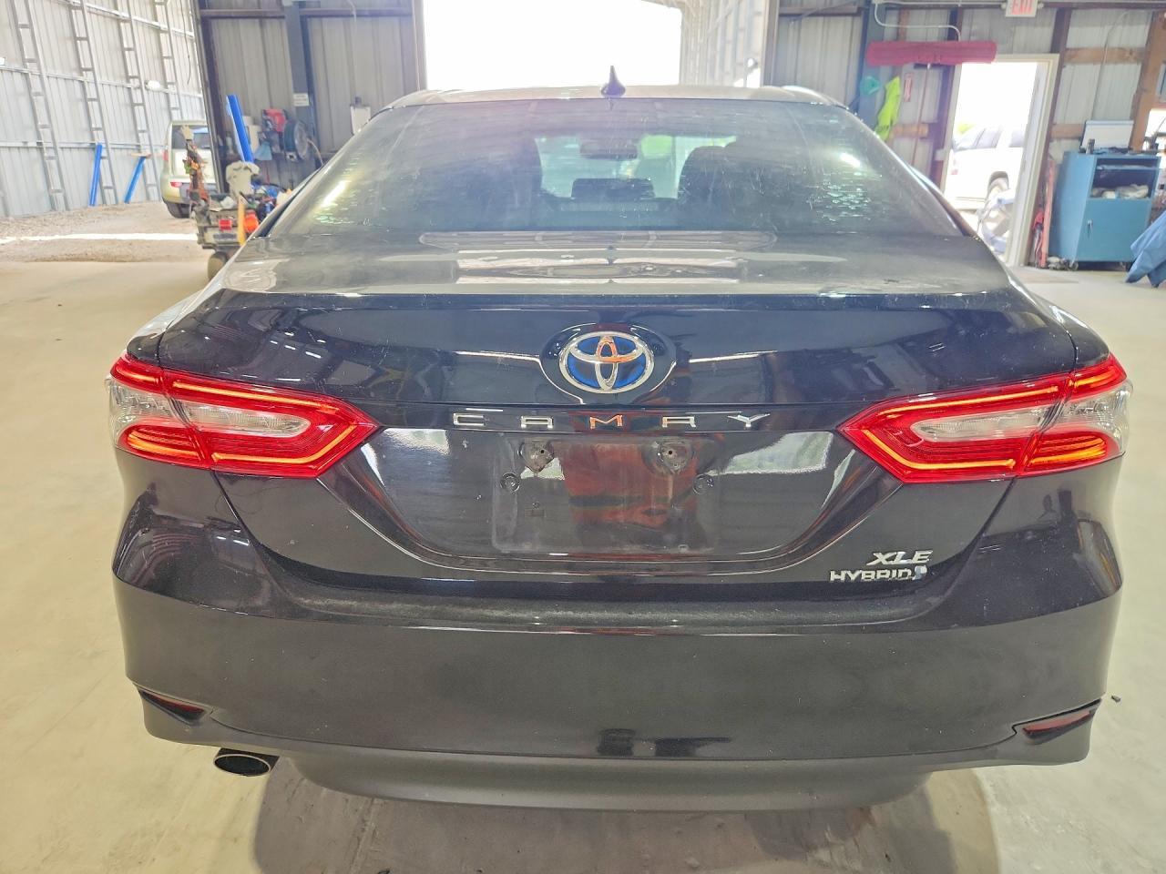 2020 Toyota Camry Hybrid Xle - Фото 6