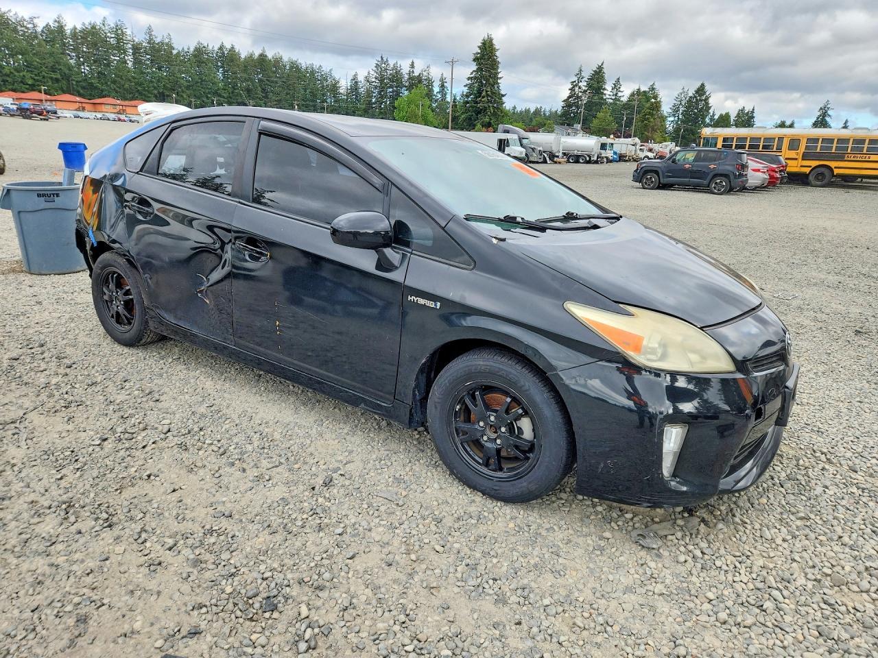 2013 Toyota Prius Two - Image 4
