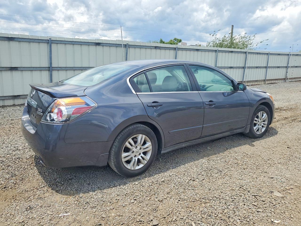 2011 Nissan Altima 2.5 - Image 3