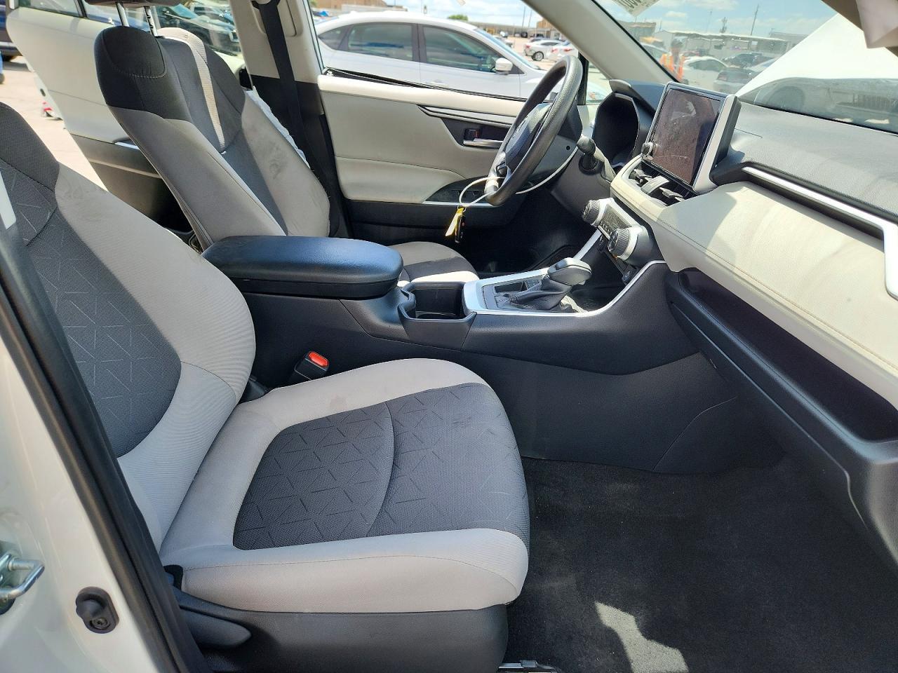 2024 Toyota Rav4 Xle - Image 7