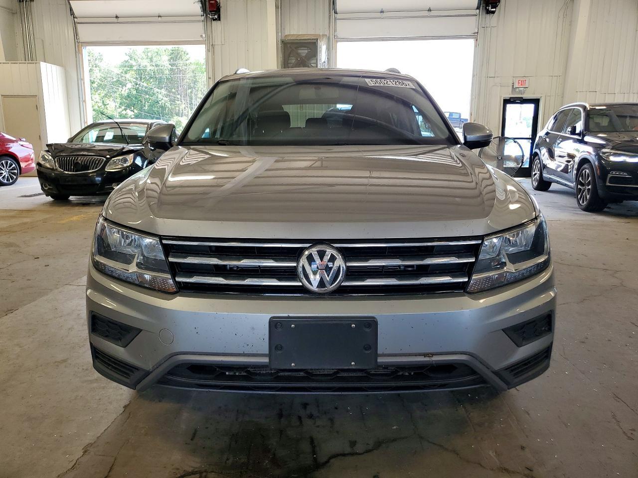 2020 Volkswagen Tiguan S - Фото 5