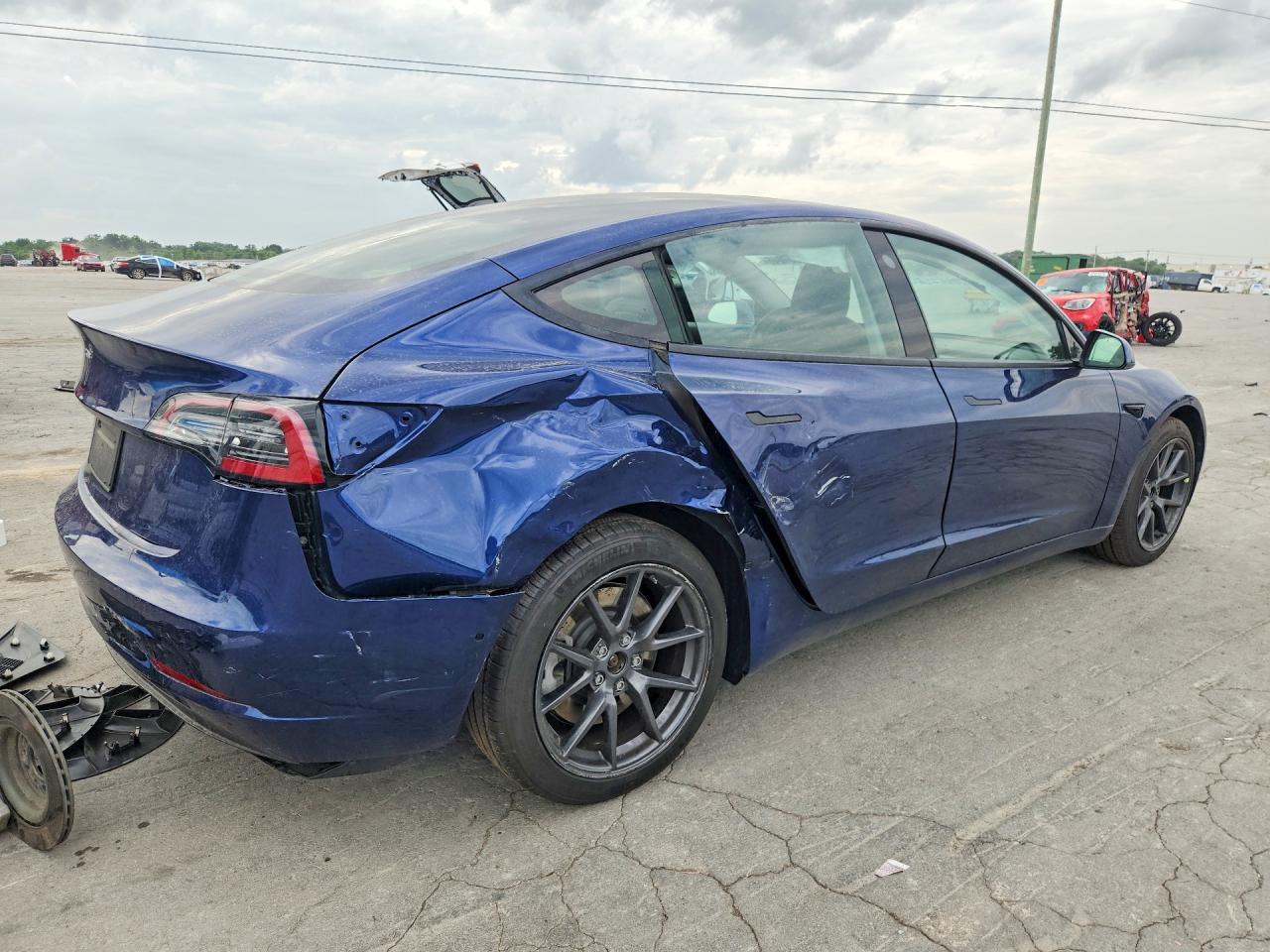 2021 Tesla Model 3 - Фото 3