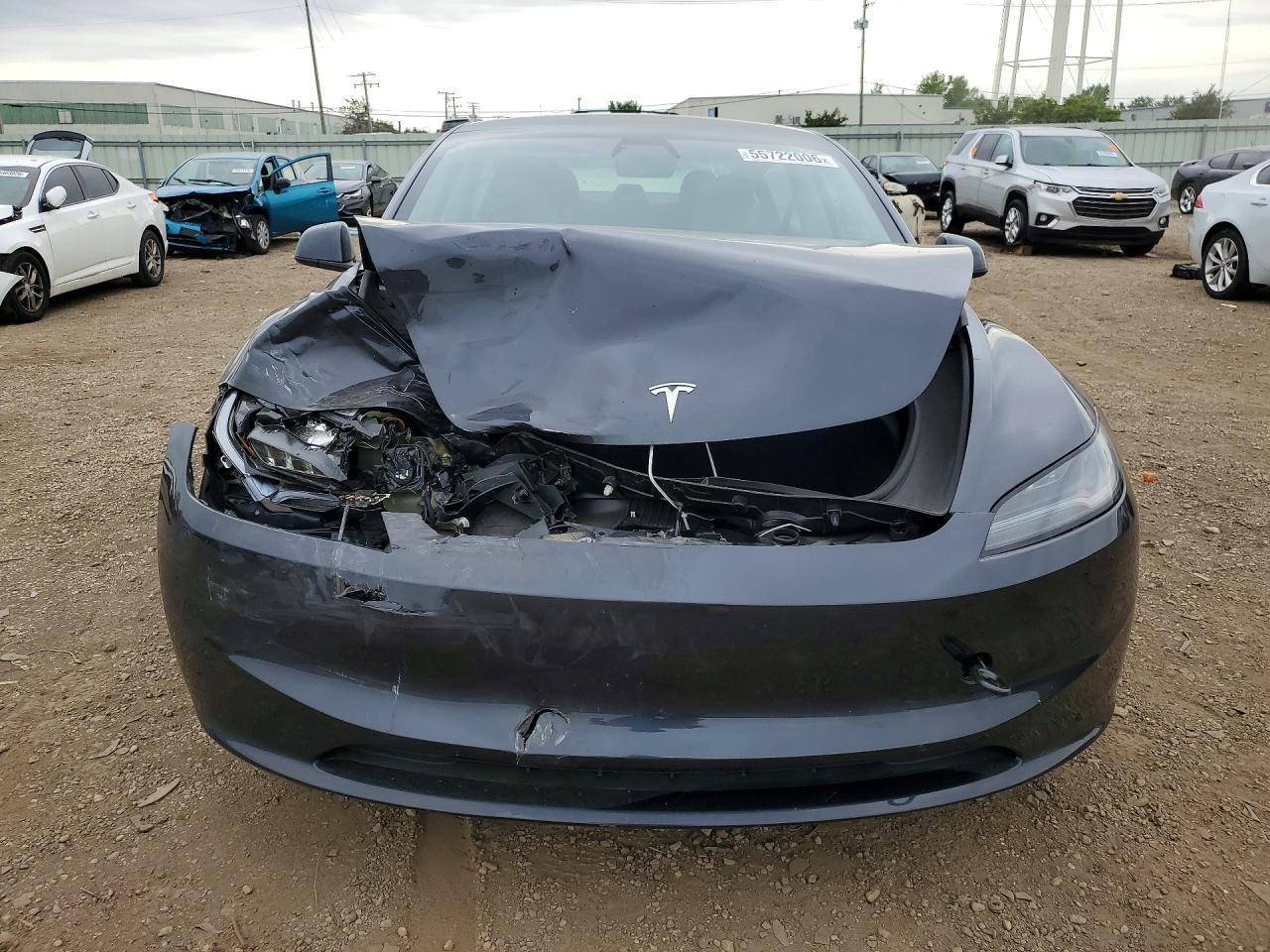 2024 Tesla Model 3 - Image 5
