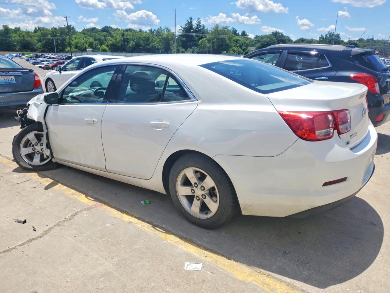 2015 Chevrolet Malibu Ls - Image 2