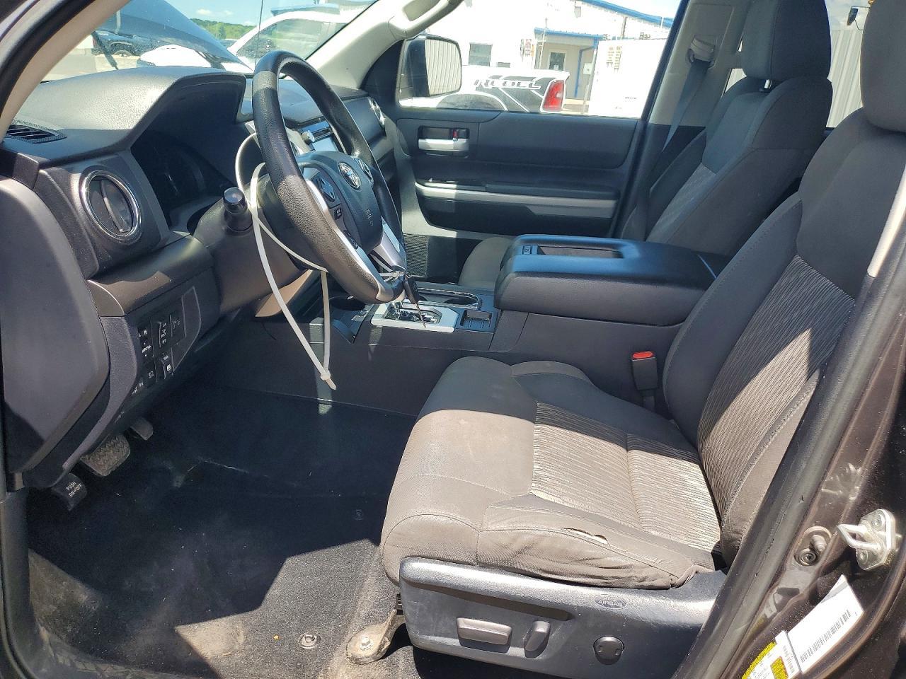 2018 Toyota Tundra Crewmax Sr5 - Image 7