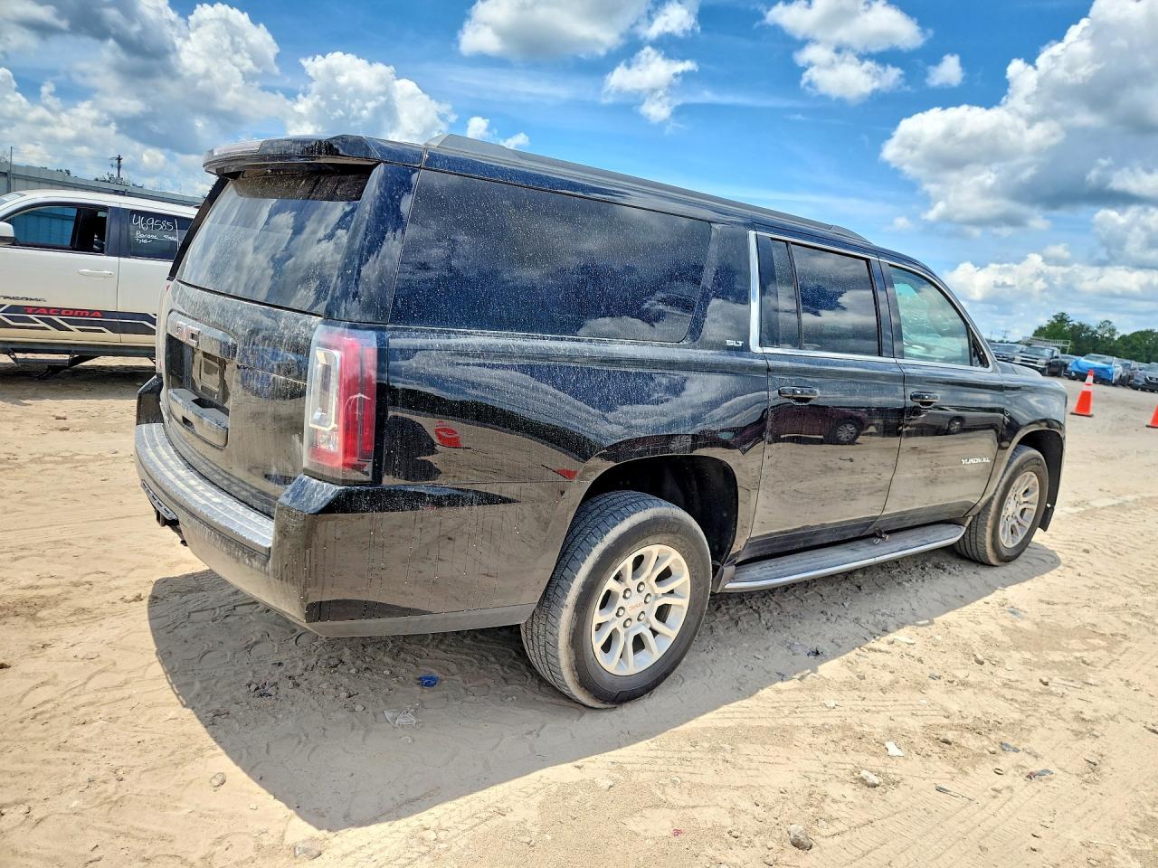 2018 GMC Yukon Xl C1500 Slt - Фото 3
