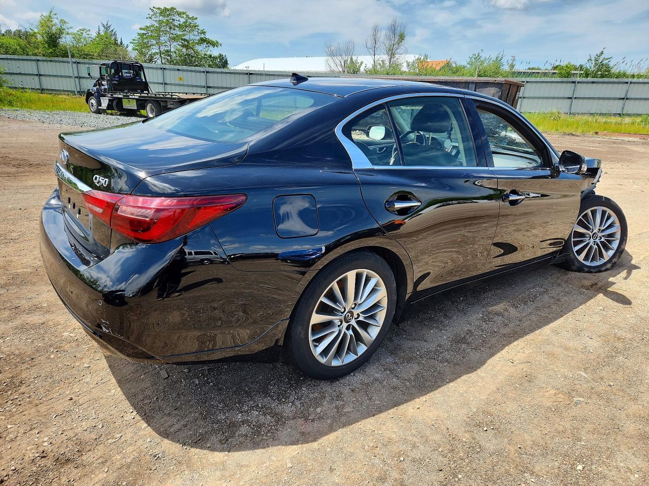 2023 Infiniti Q50 Luxe - Image 3
