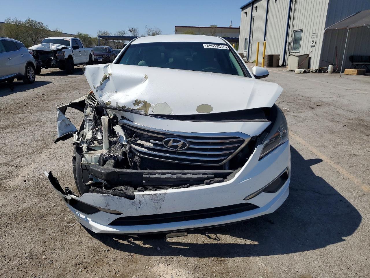 2017 Hyundai Sonata Se - Image 5
