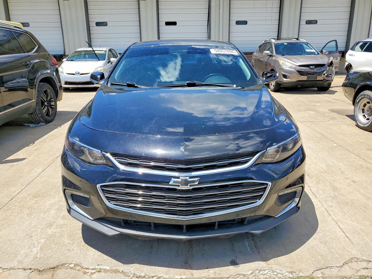 2017 Chevrolet Malibu Hybrid - Image 5