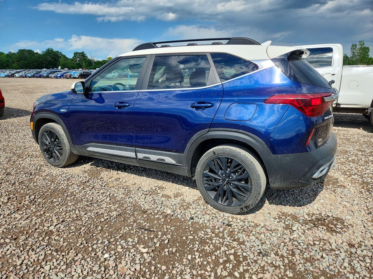2023 Kia Seltos Nightfall - Image 2