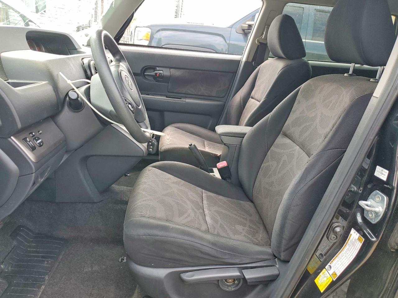 2013 Scion Xb Base - Фото 7