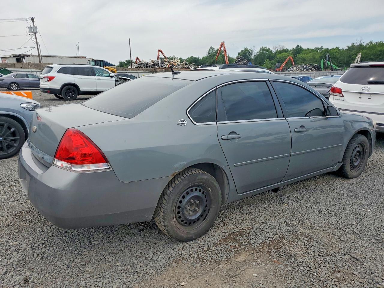 2008 Chevrolet Impala Ls - Image 3