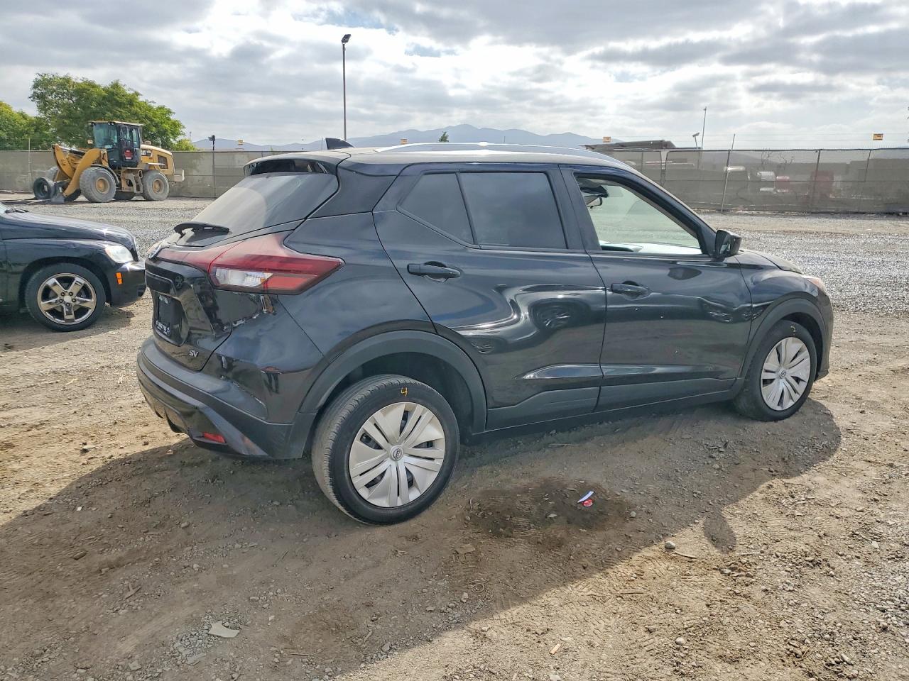 2021 Nissan Kicks Sv - Фото 3