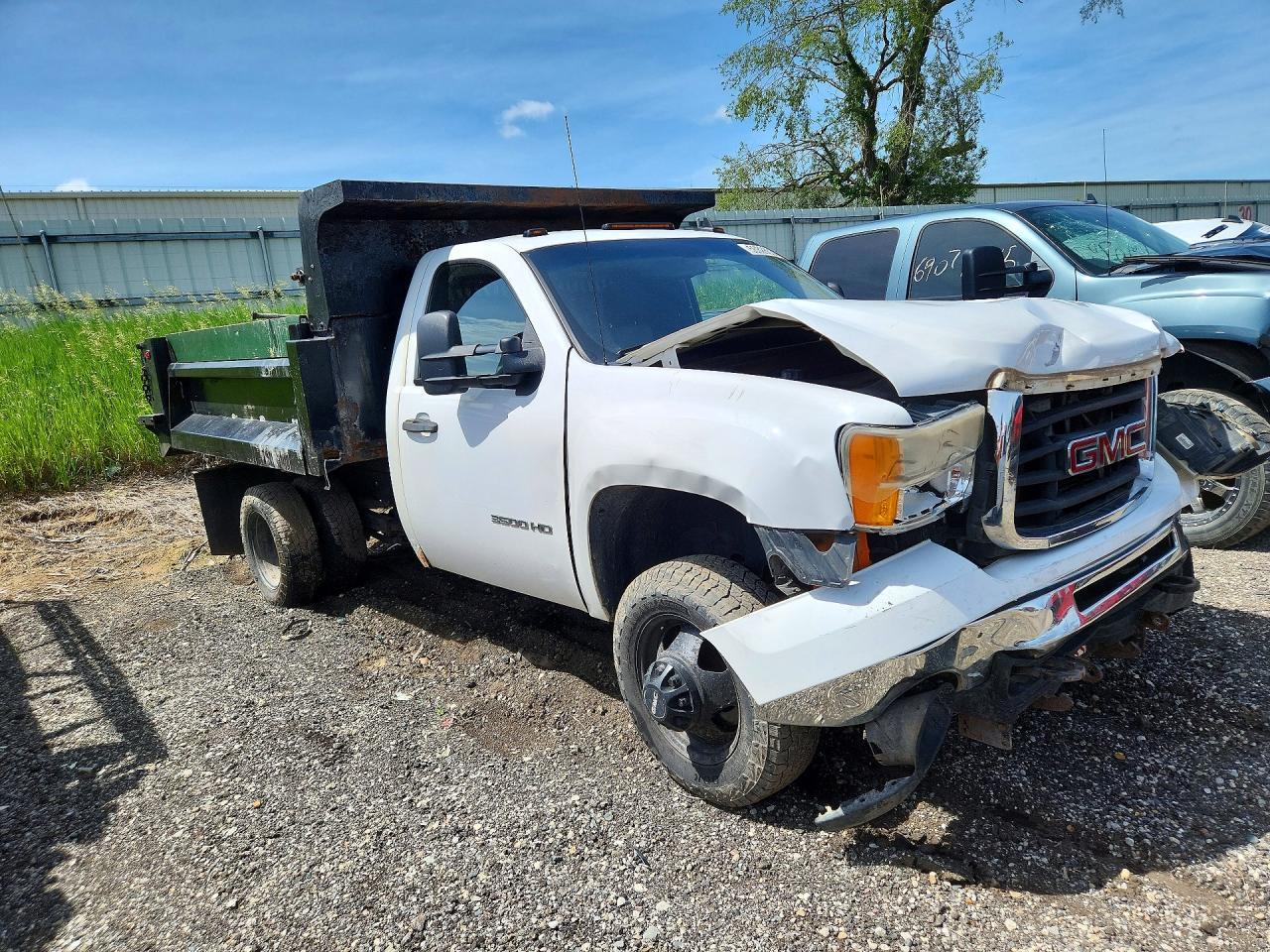 2008 GMC Sierra K3500 - Image 4