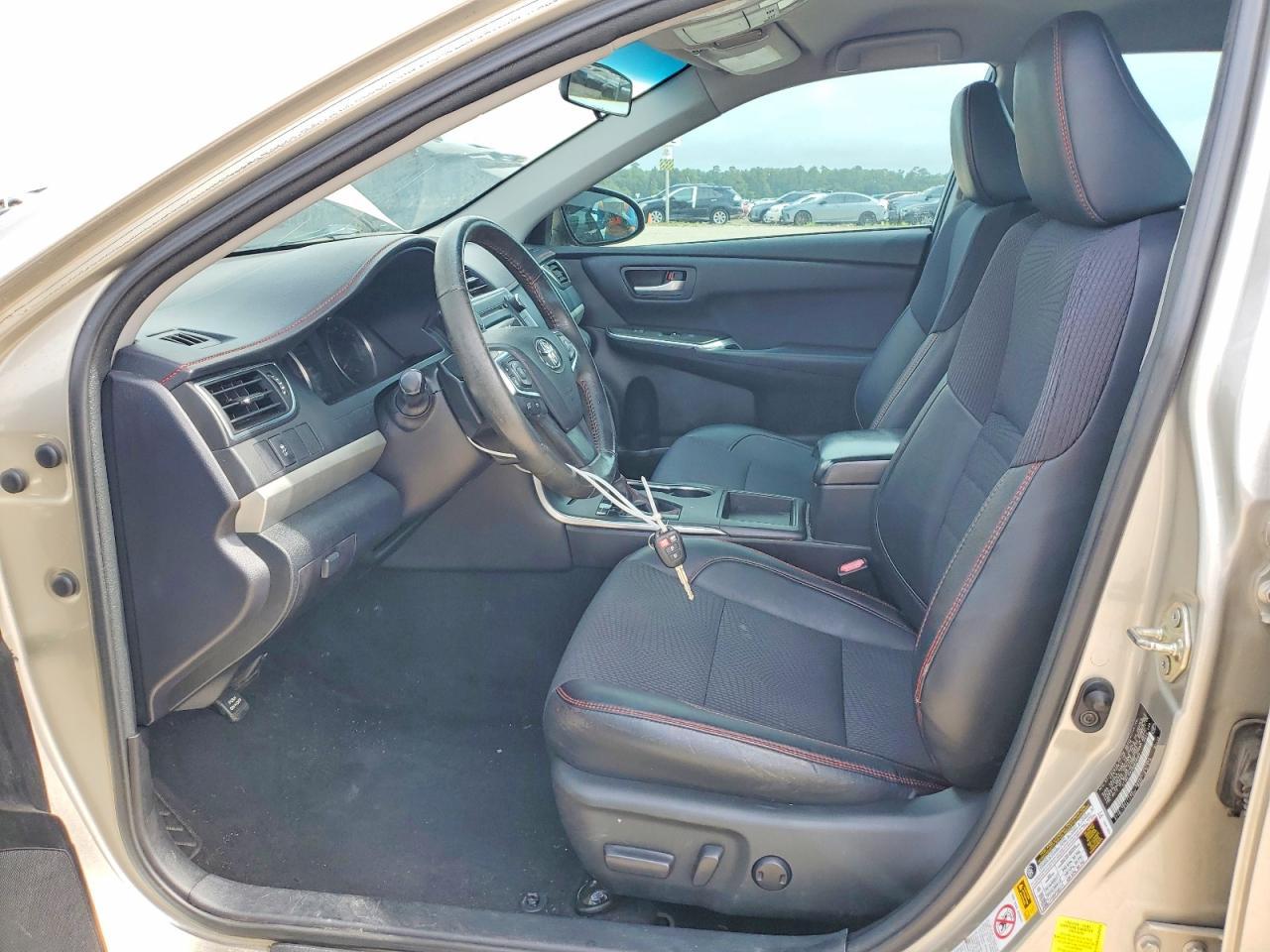 2017 Toyota Camry Se - Фото 7