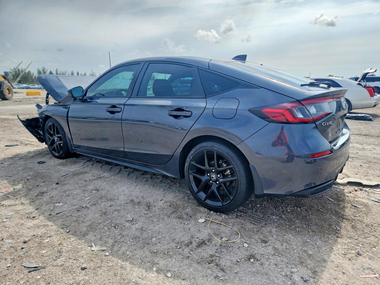 2025 Honda Civic Sport - Фото 2