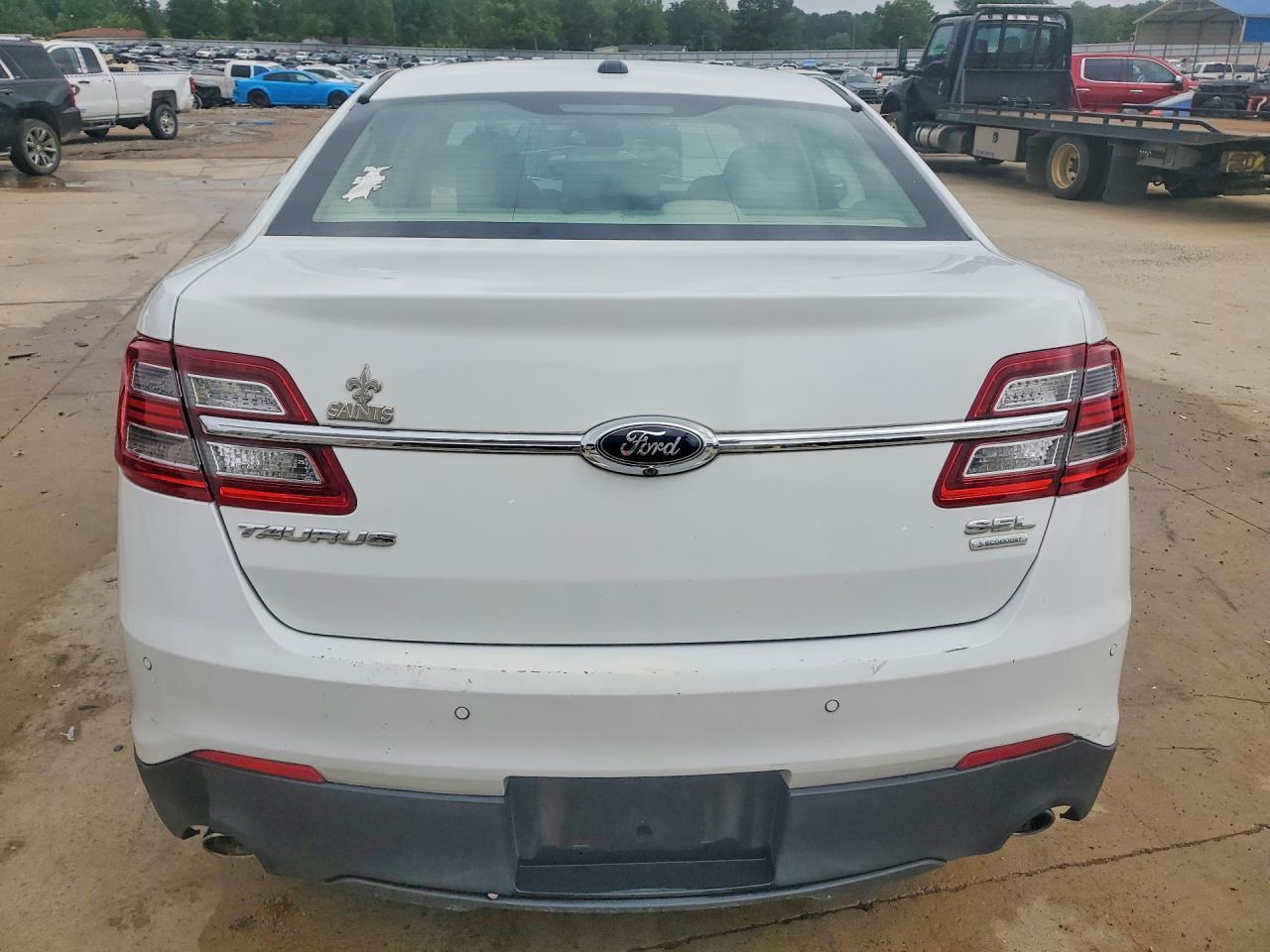 2015 Ford Taurus Sel - Фото 6