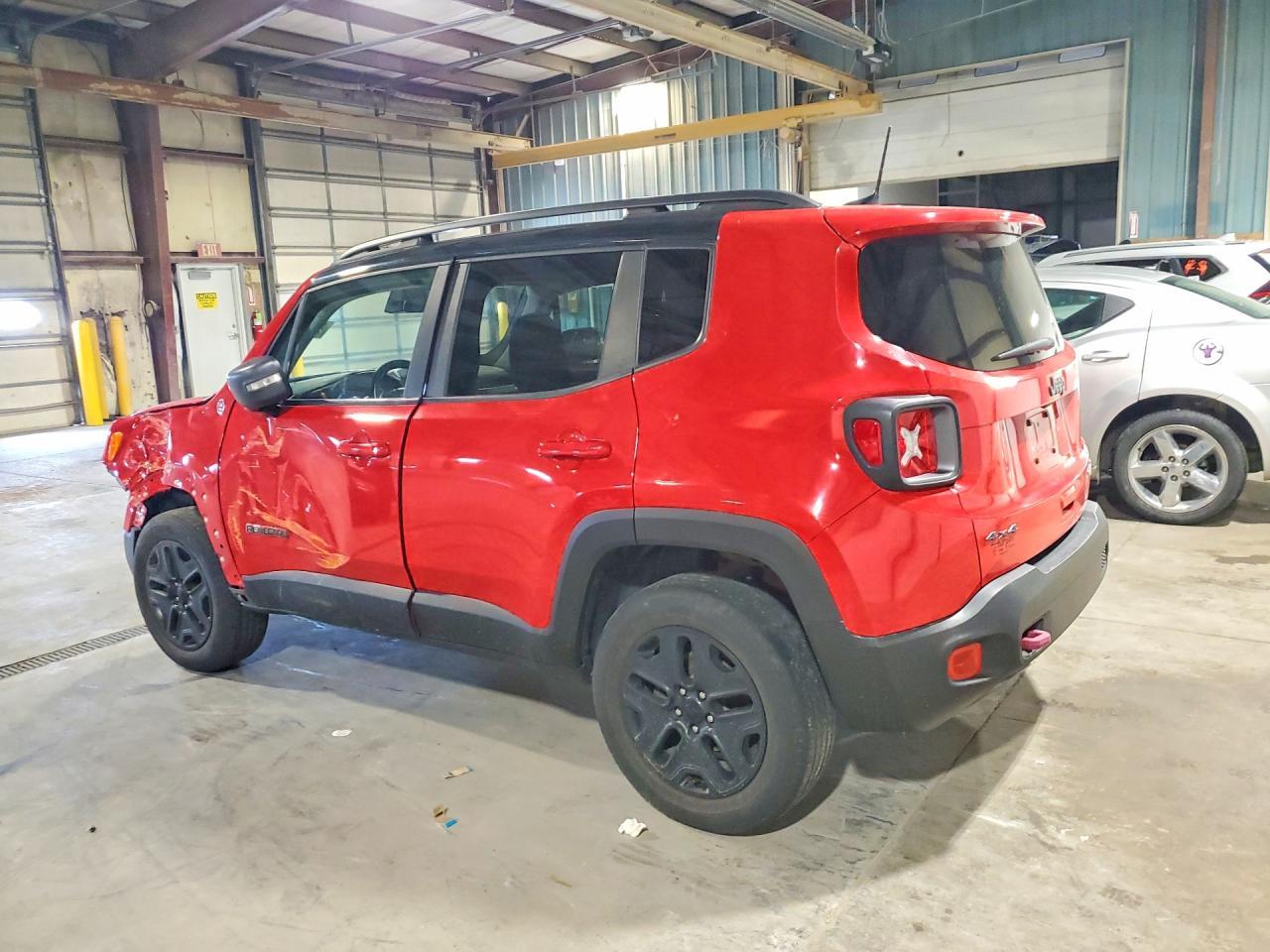 2018 Jeep Renegade Trailhawk - Фото 2