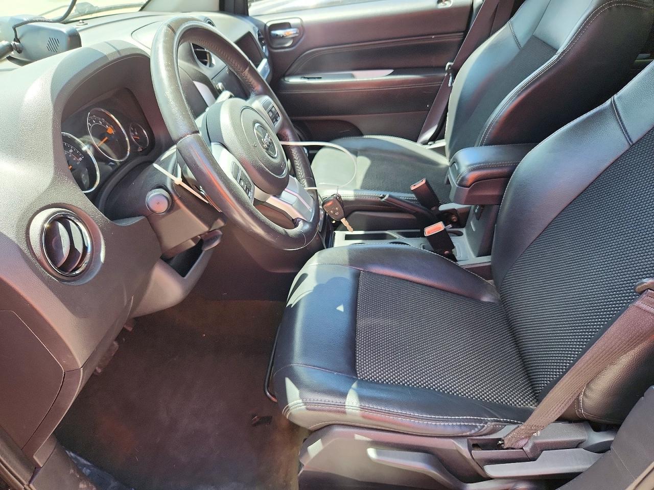2016 Jeep Compass Latitude - Фото 7