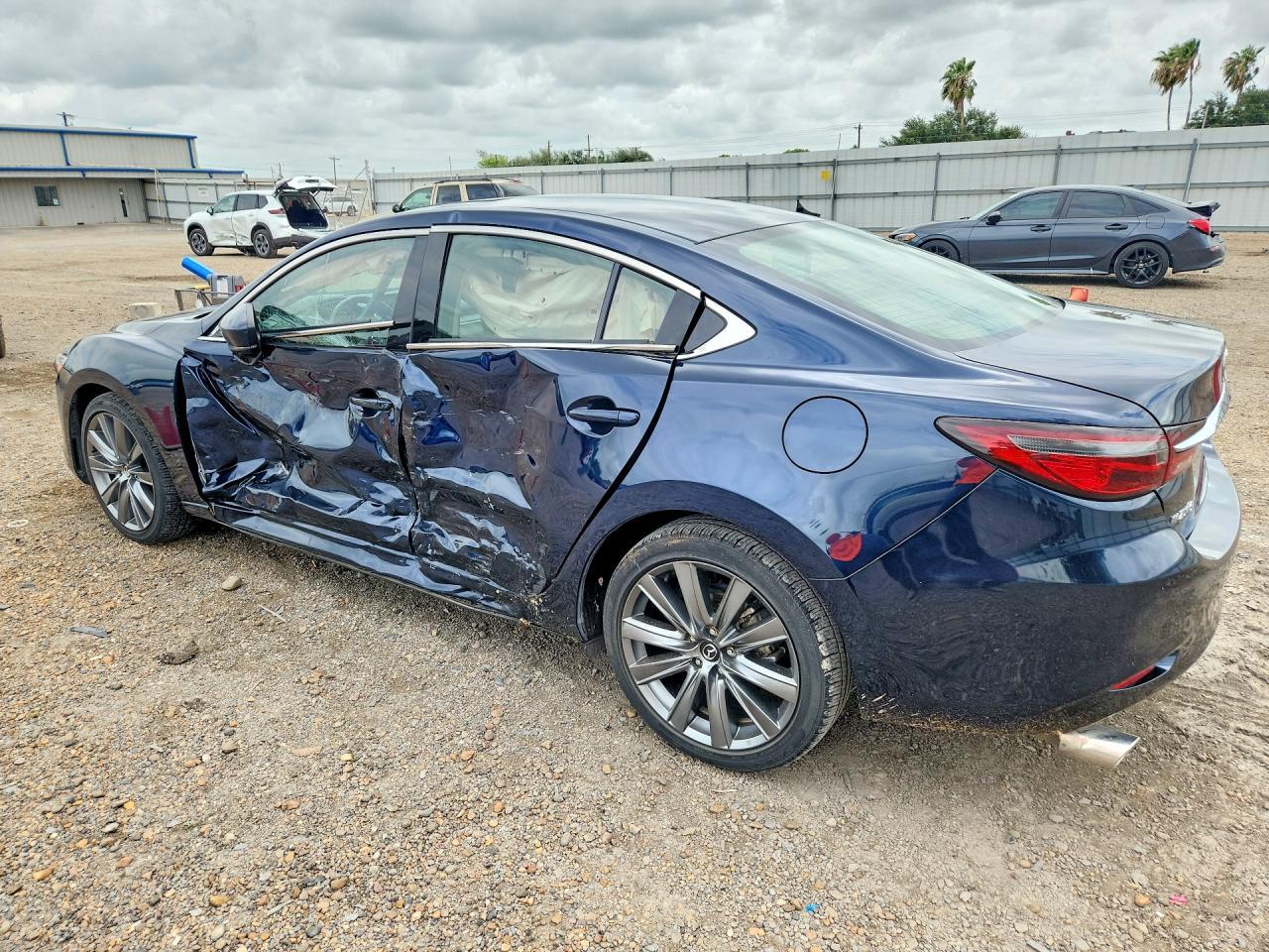 2021 Mazda 6 Touring - Фото 2