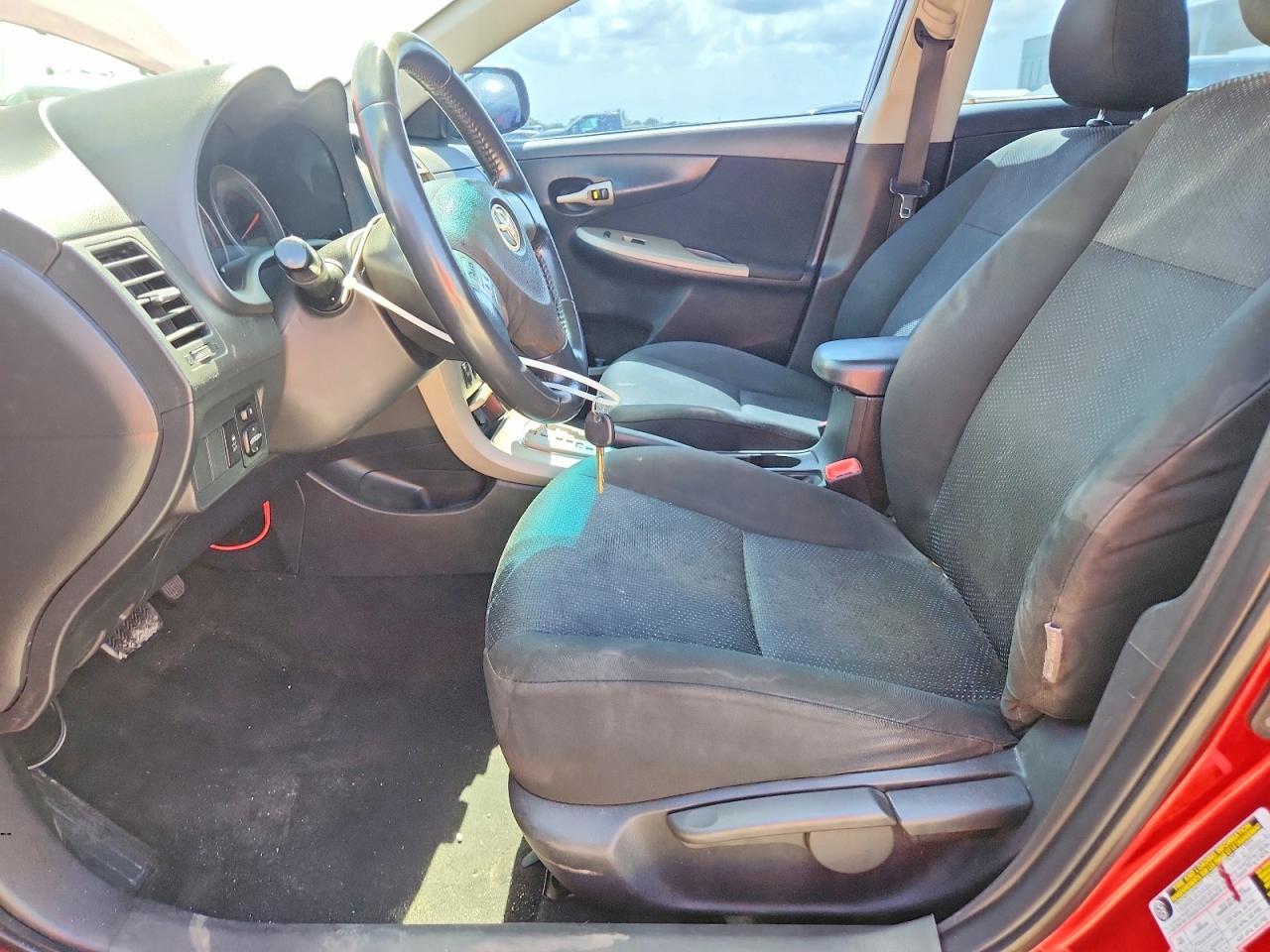 2010 Toyota Corolla S - Фото 7