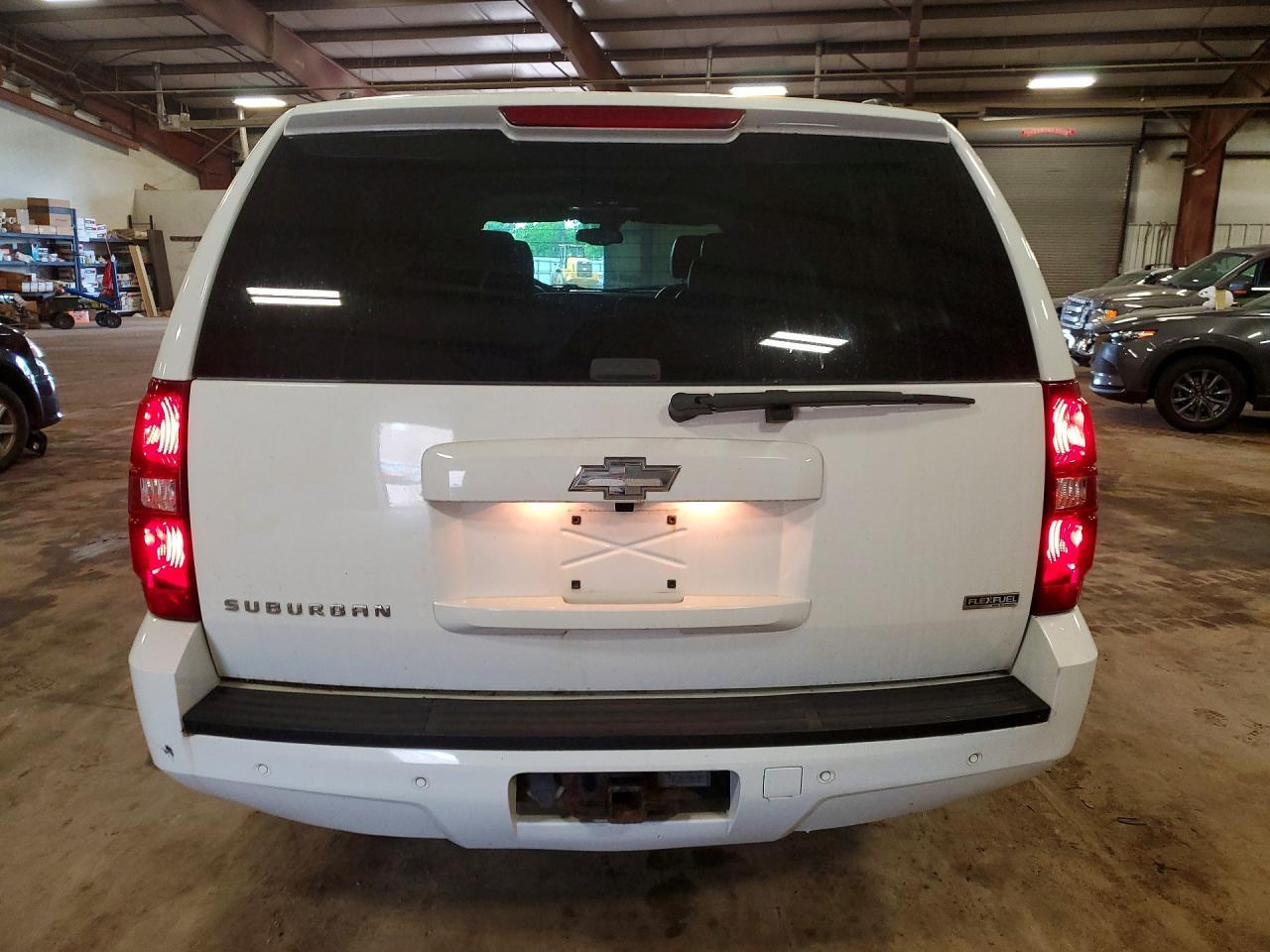 2007 Chevrolet Suburban K1500 - Фото 6