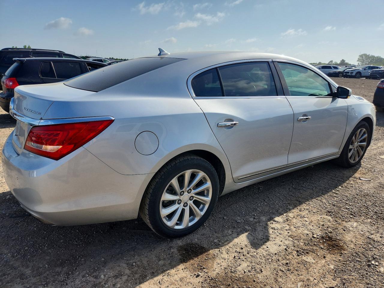 2014 Buick Lacrosse - Image 3