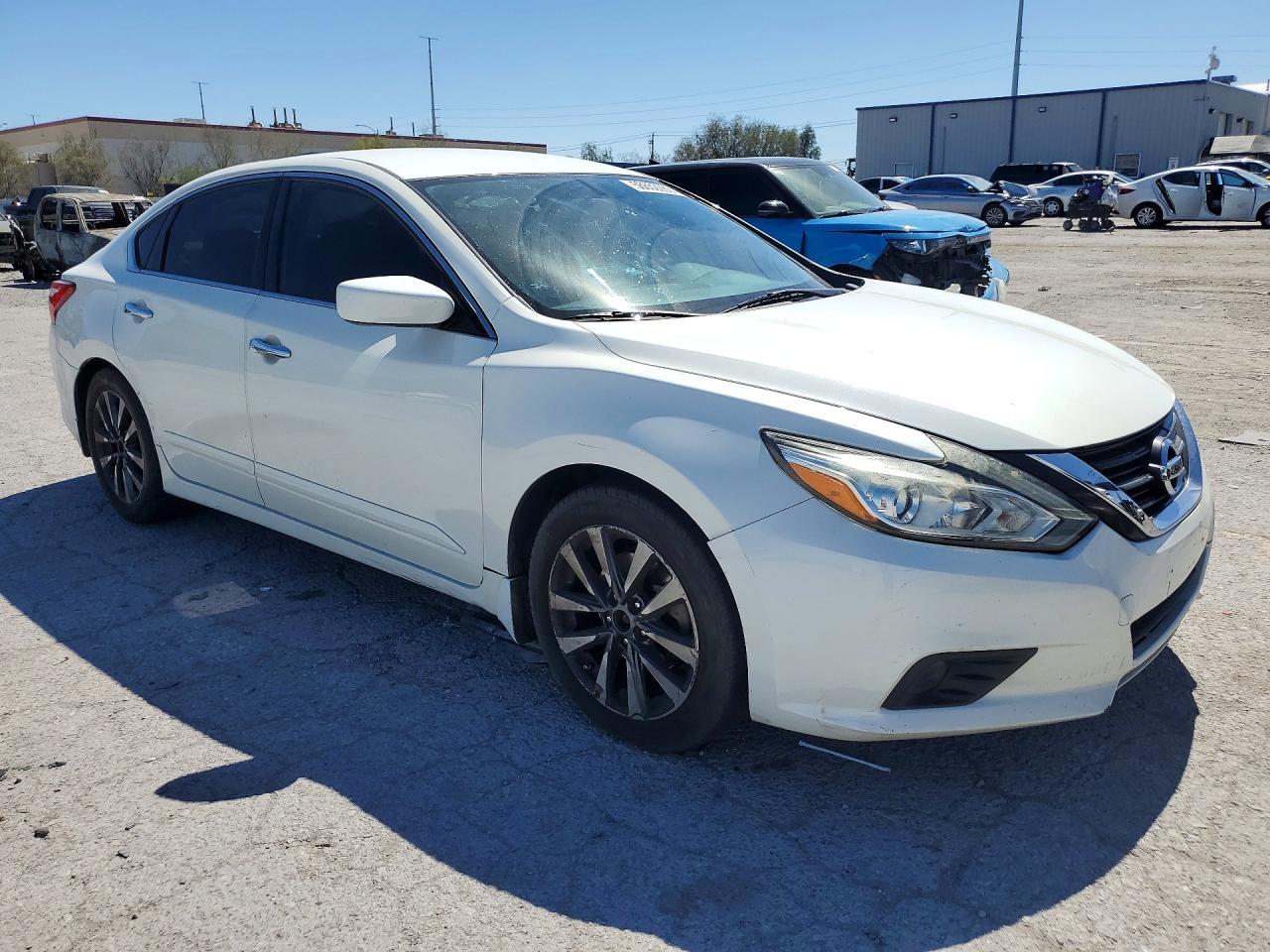 2016 Nissan Alitma - Image 4