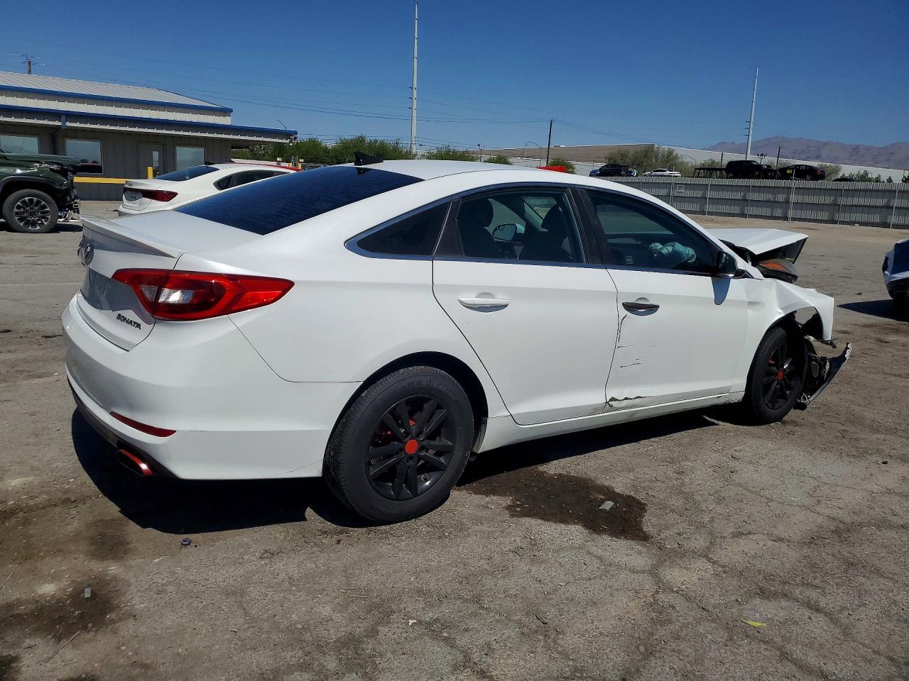 2017 Hyundai Sonata Se - Image 3