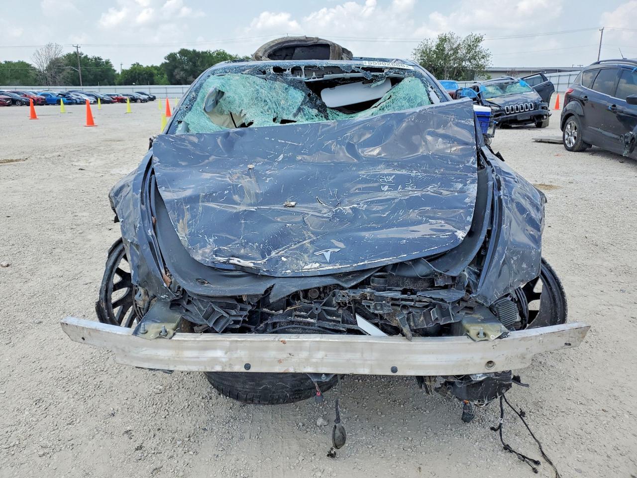 2024 Tesla Model 3 - Фото 5