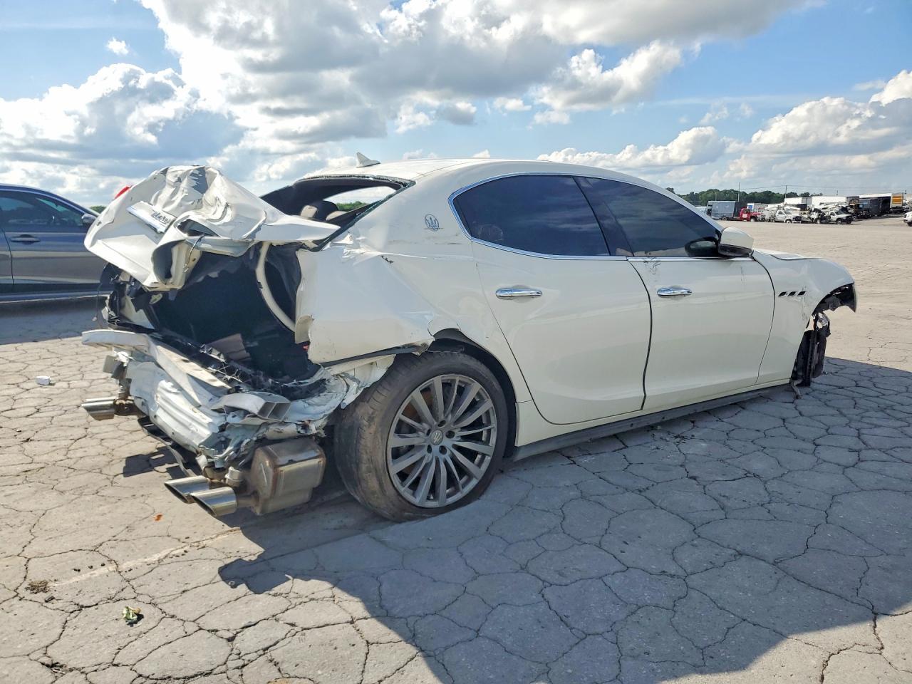 2018 Maserati Ghibli S - Image 3