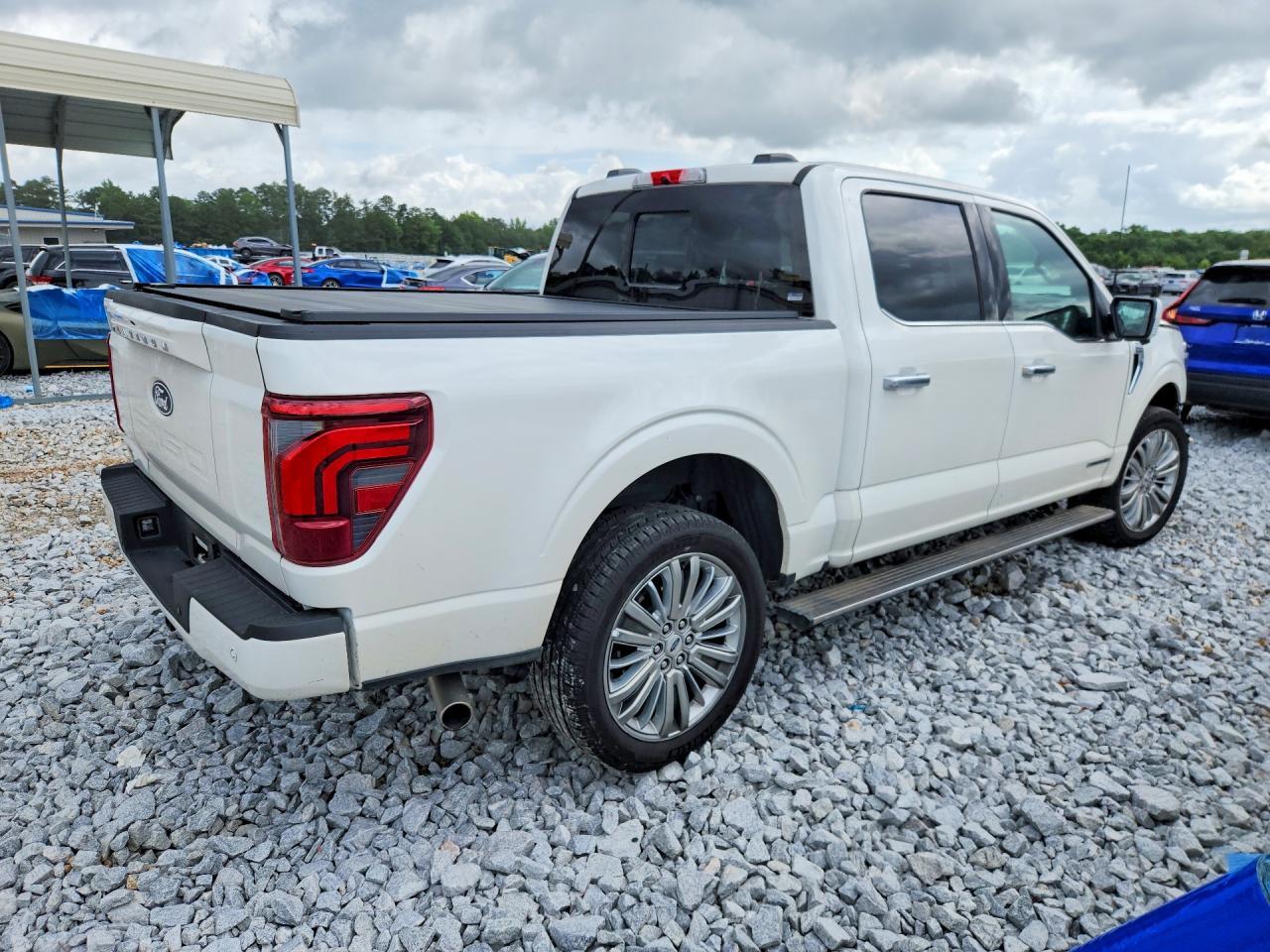 2024 Ford F150 Platinum - Фото 3