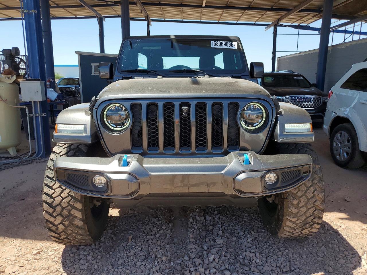 2021 Jeep Wrangler Unlimited Sahara 4Xe - Image 5