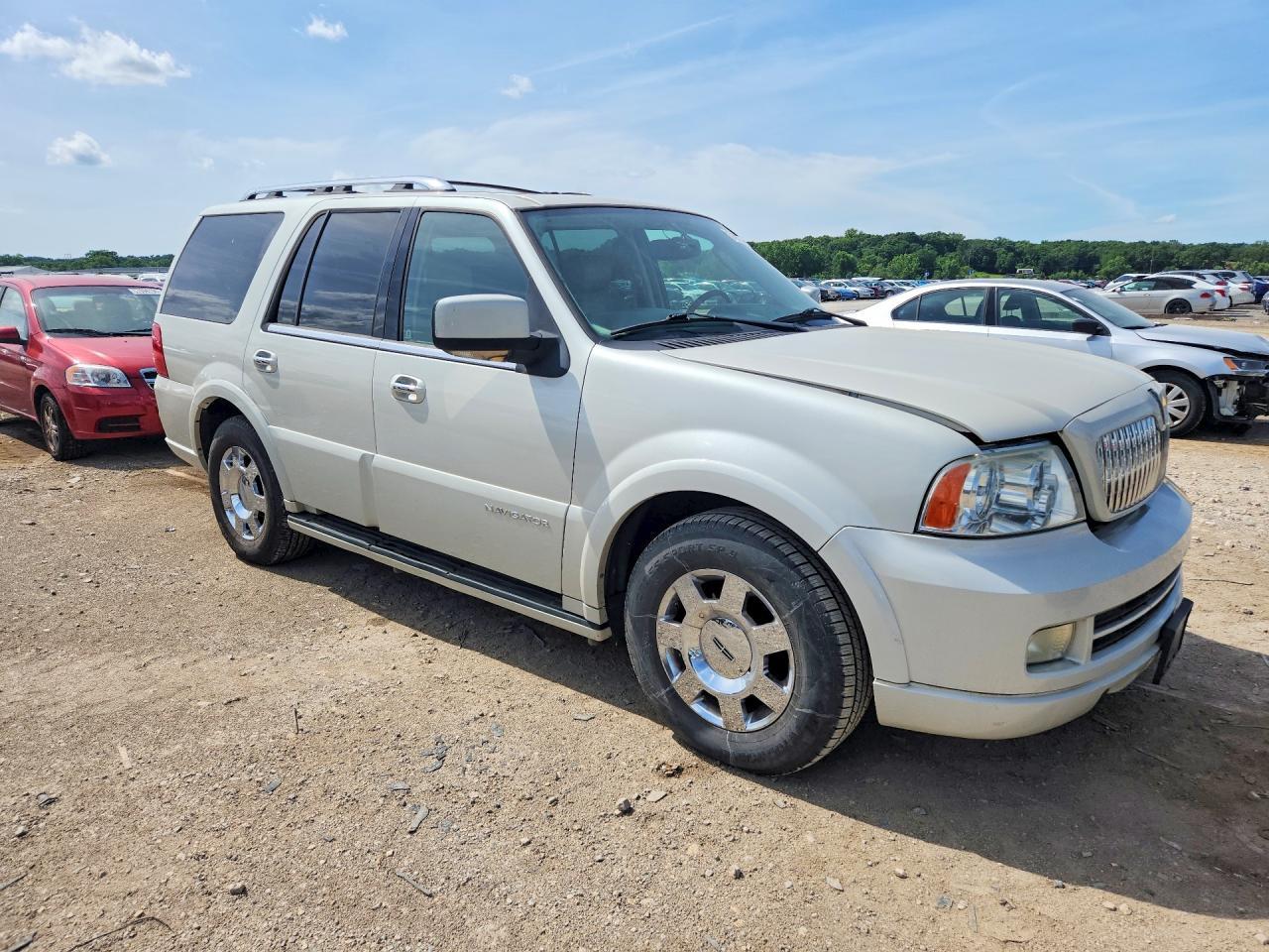 2005 Lincoln Navigator - Фото 4
