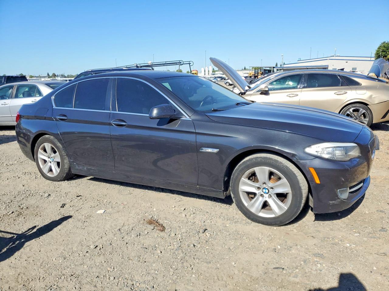 2012 BMW 528 I - Image 4