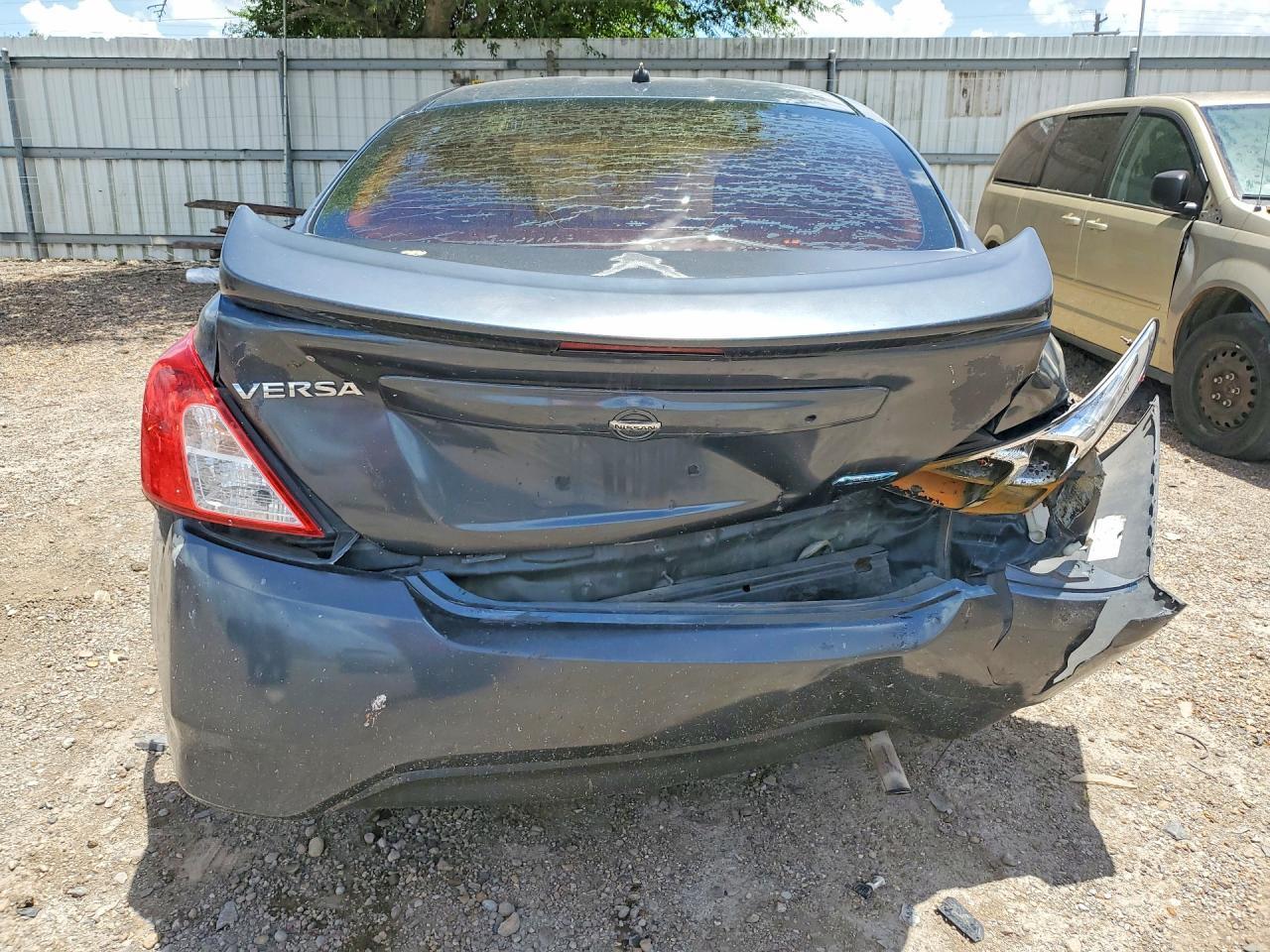 2015 Nissan Versa 1.6 S Plus - Фото 6