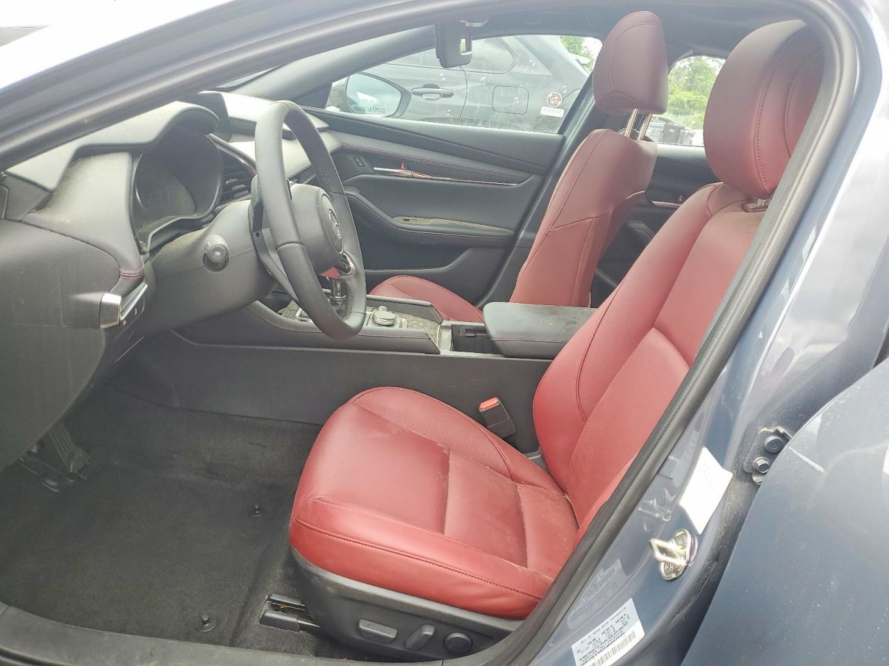 2026 Mazda 3 Preferred - Image 7