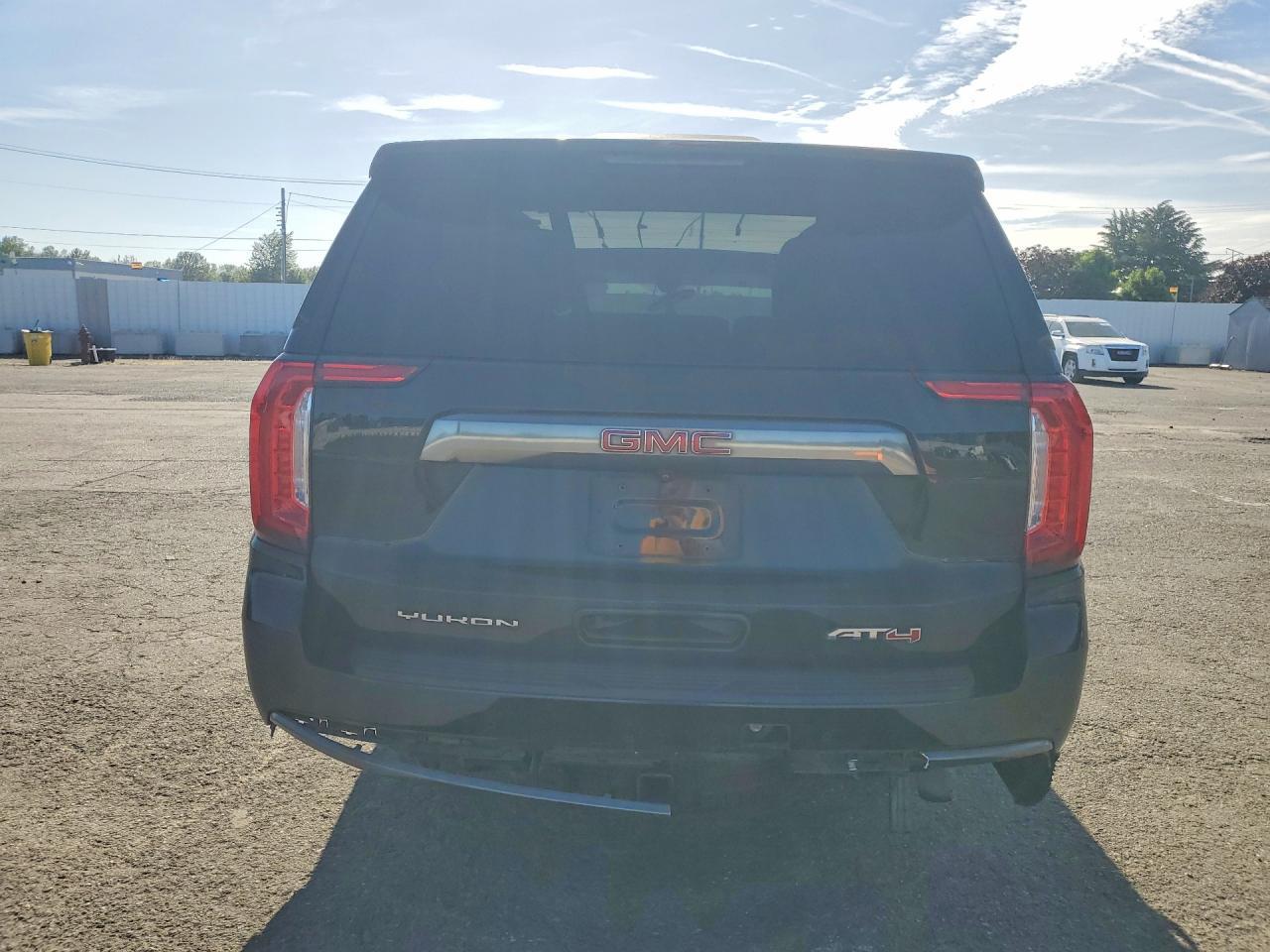 2021 GMC Yukon At4 - Image 6