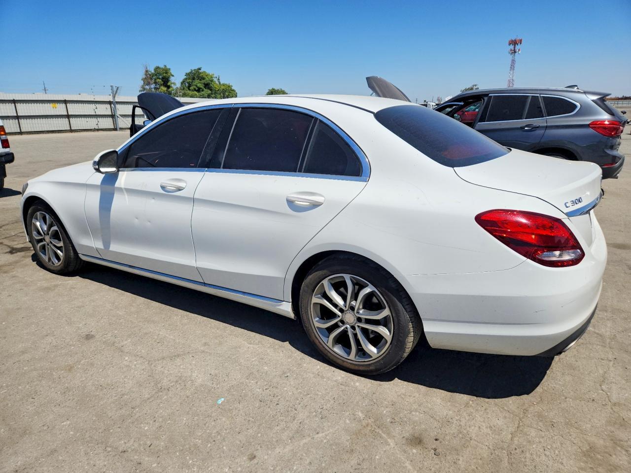 2016 Mercedes-Benz C 300 - Фото 2