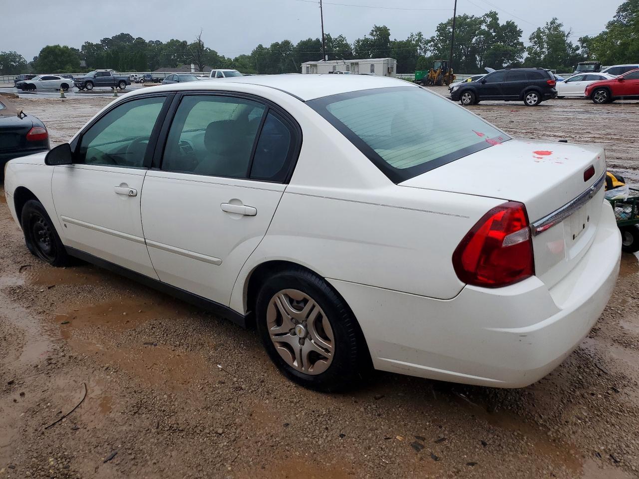 2008 Chevrolet Malibu Ls - Фото 2