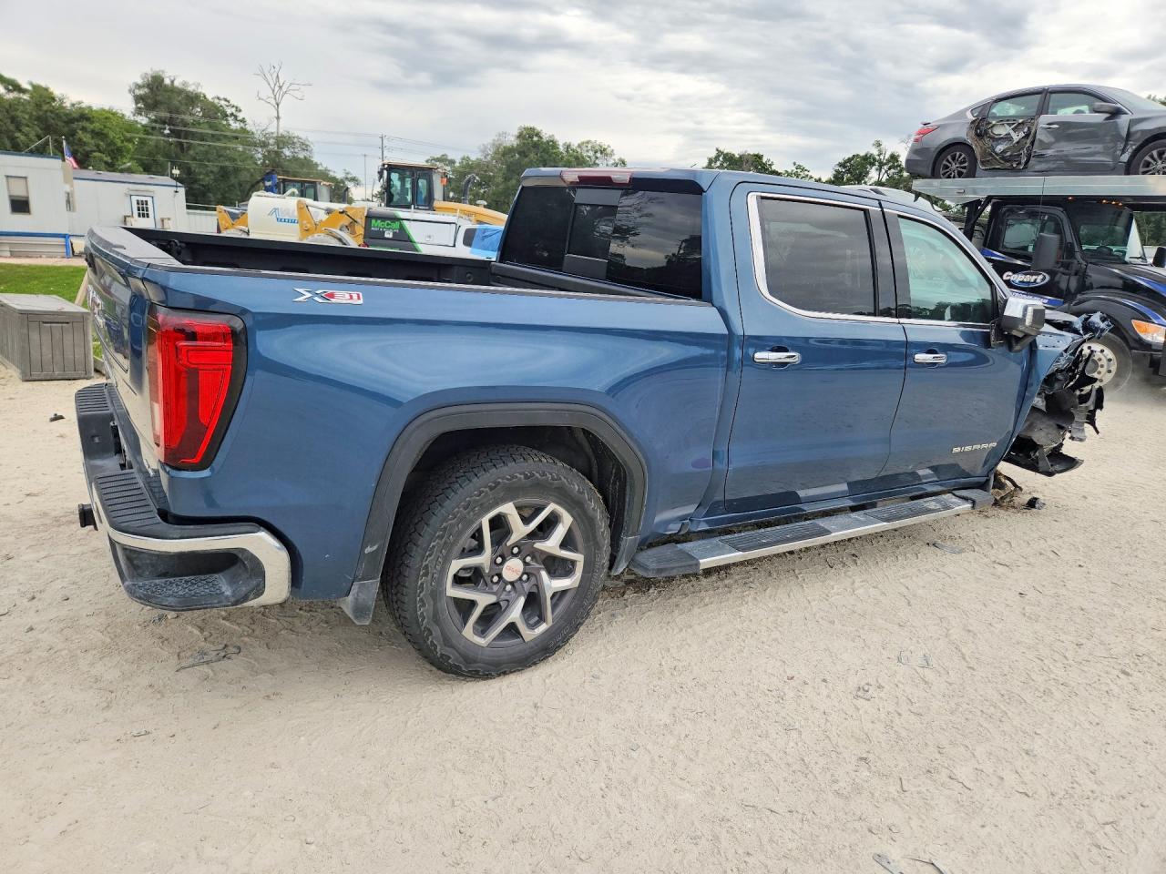 2024 GMC Sierra K1500 Slt - Image 3