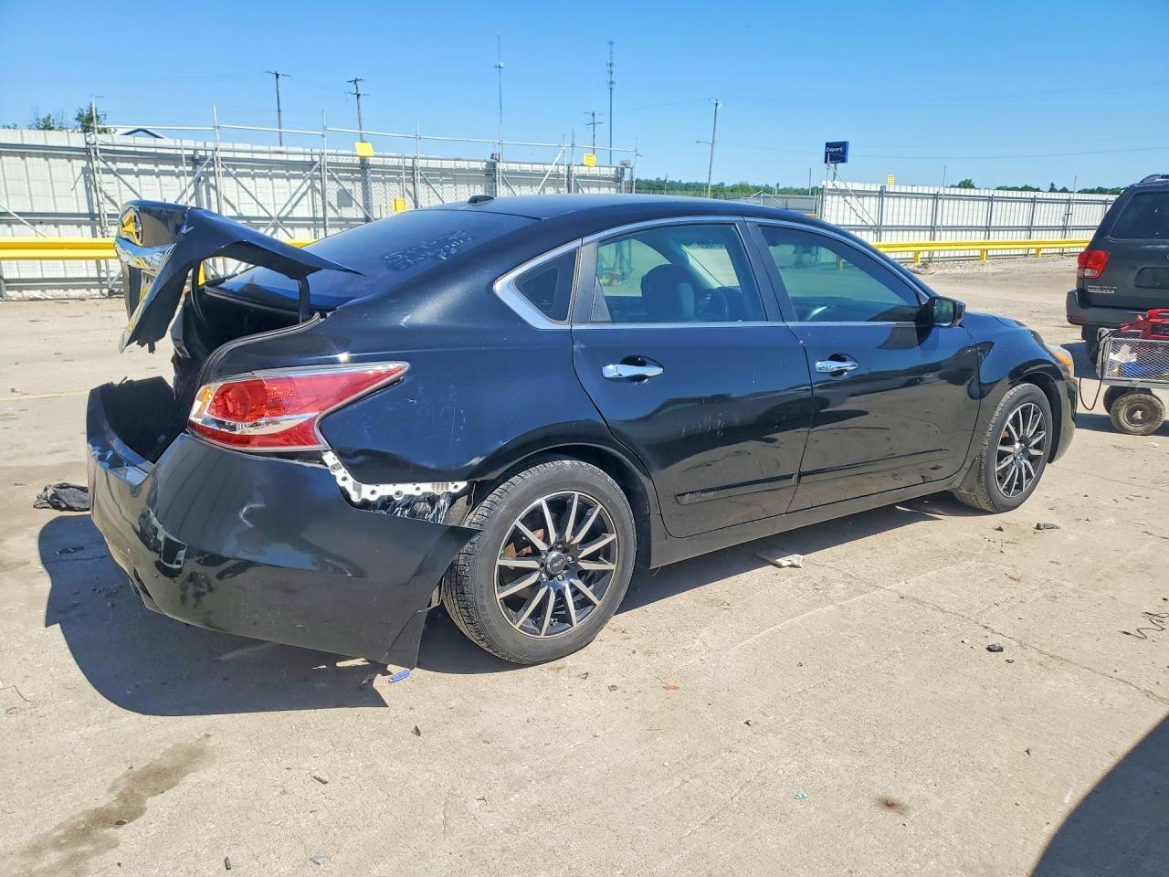2015 Nissan Altima 2.5 Sv - Image 3